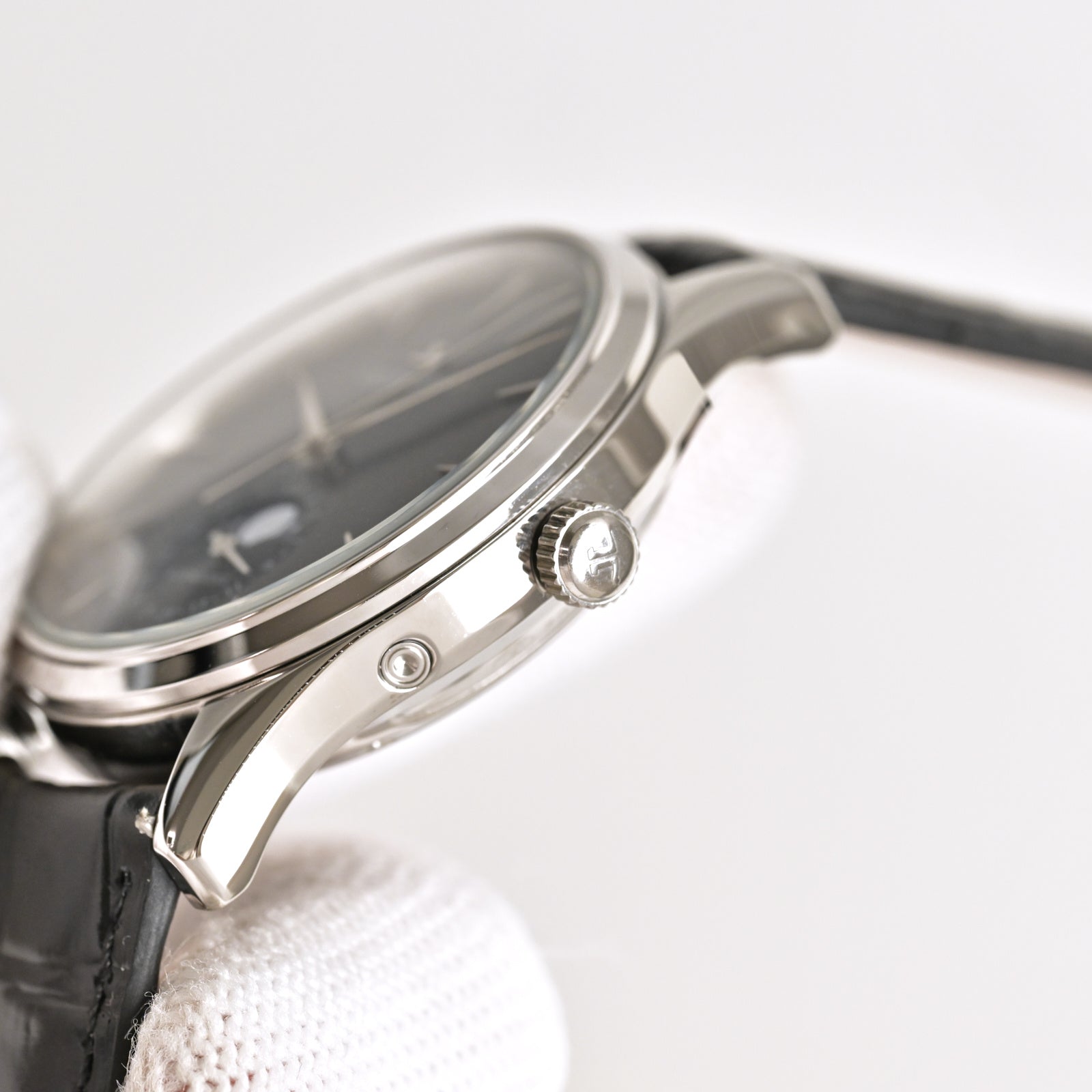 Jaeger-LeCoultre Master Ultra Thin Watch G065 - product view 5