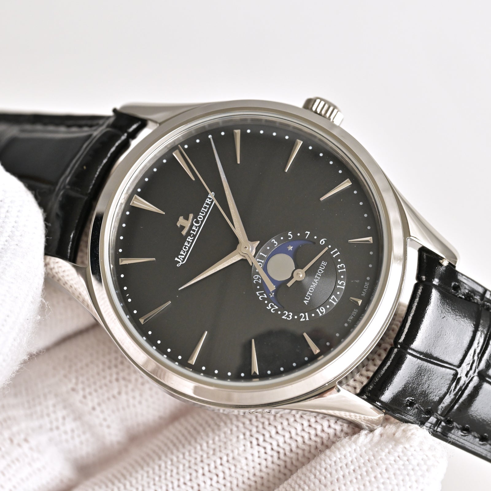 Jaeger-LeCoultre Master Ultra Thin Watch G065 - product view 10