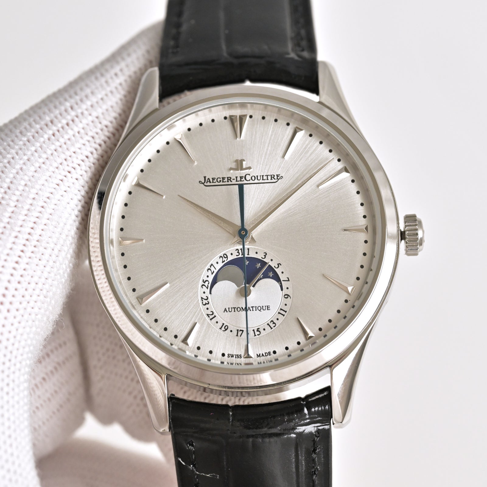 Jaeger-LeCoultre Master Ultra Thin Watch G066 - product view 2