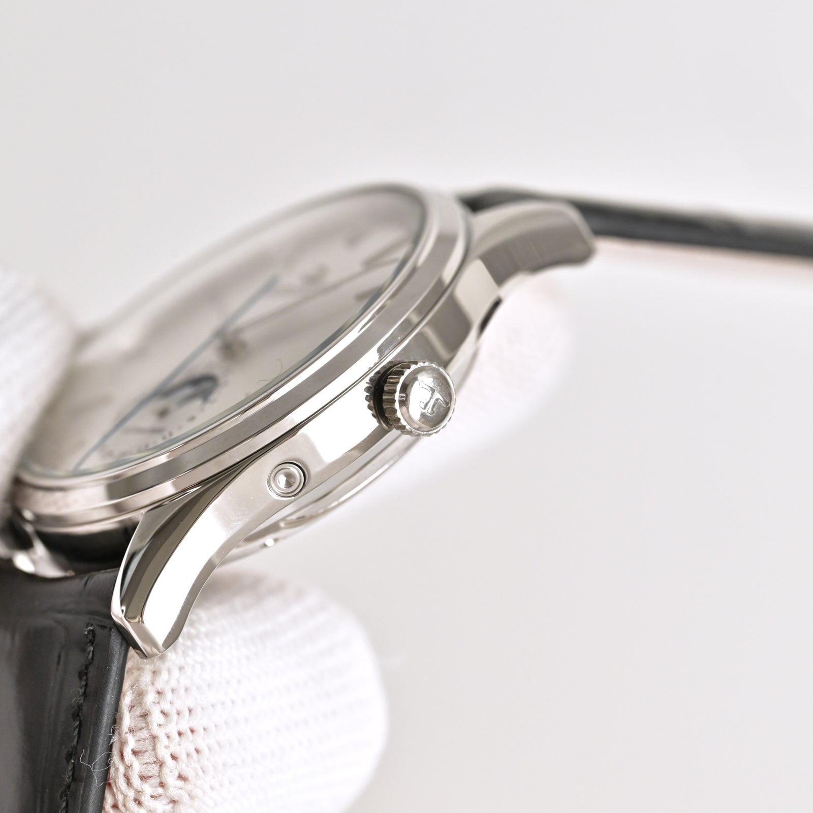 Jaeger-LeCoultre Master Ultra Thin Watch G066 - product view 5