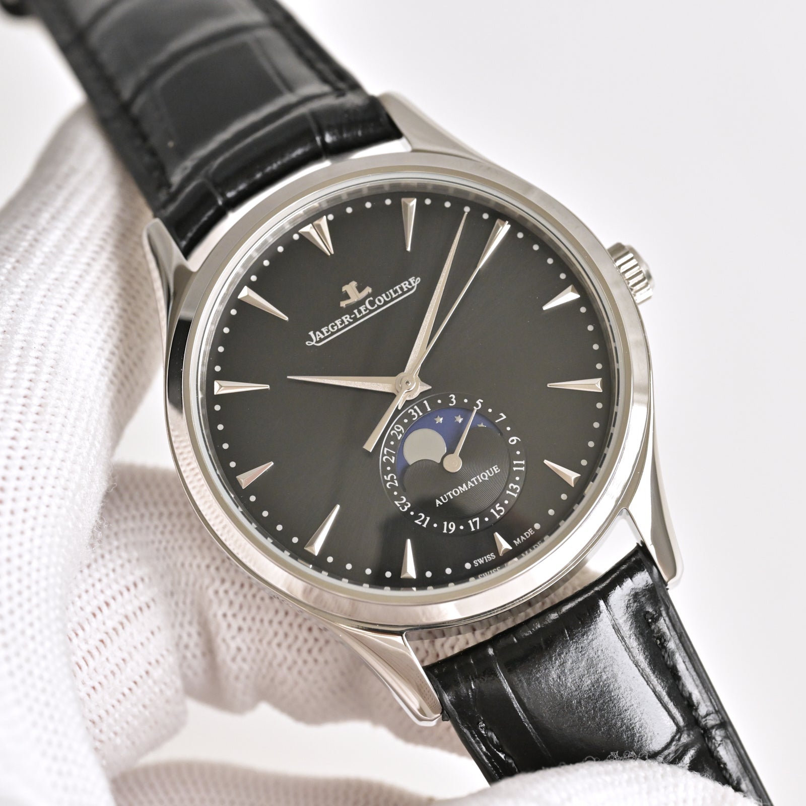 Jaeger-LeCoultre Master Ultra Thin Watch G067 - product view 1