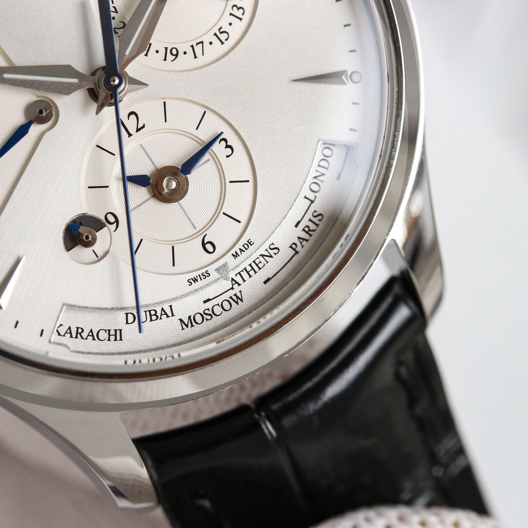 Jaeger-LeCoultre Master Control Watch G087 - product view 9