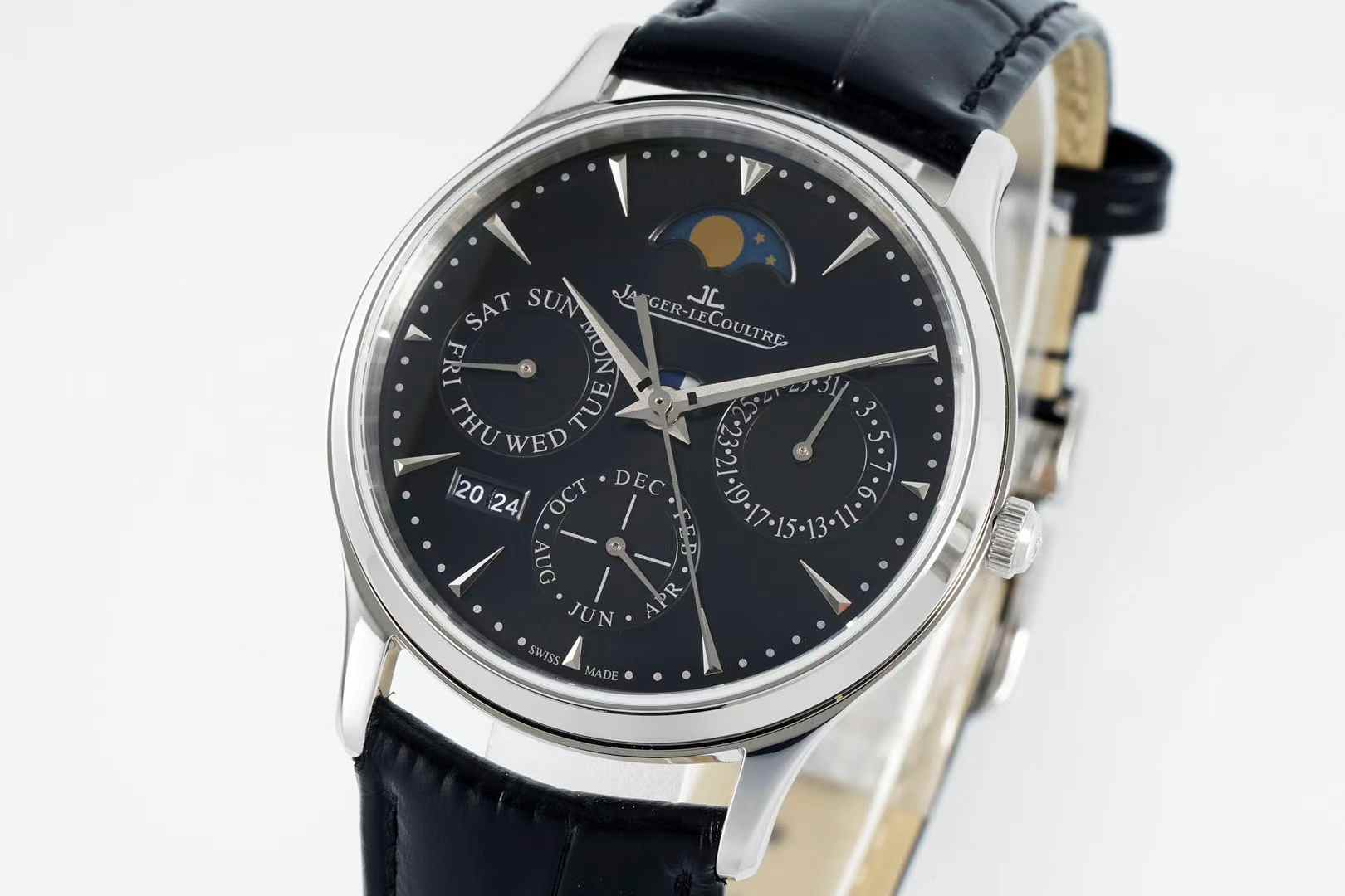 Jaeger-LeCoultre Master Control Watch G097 - product view 3