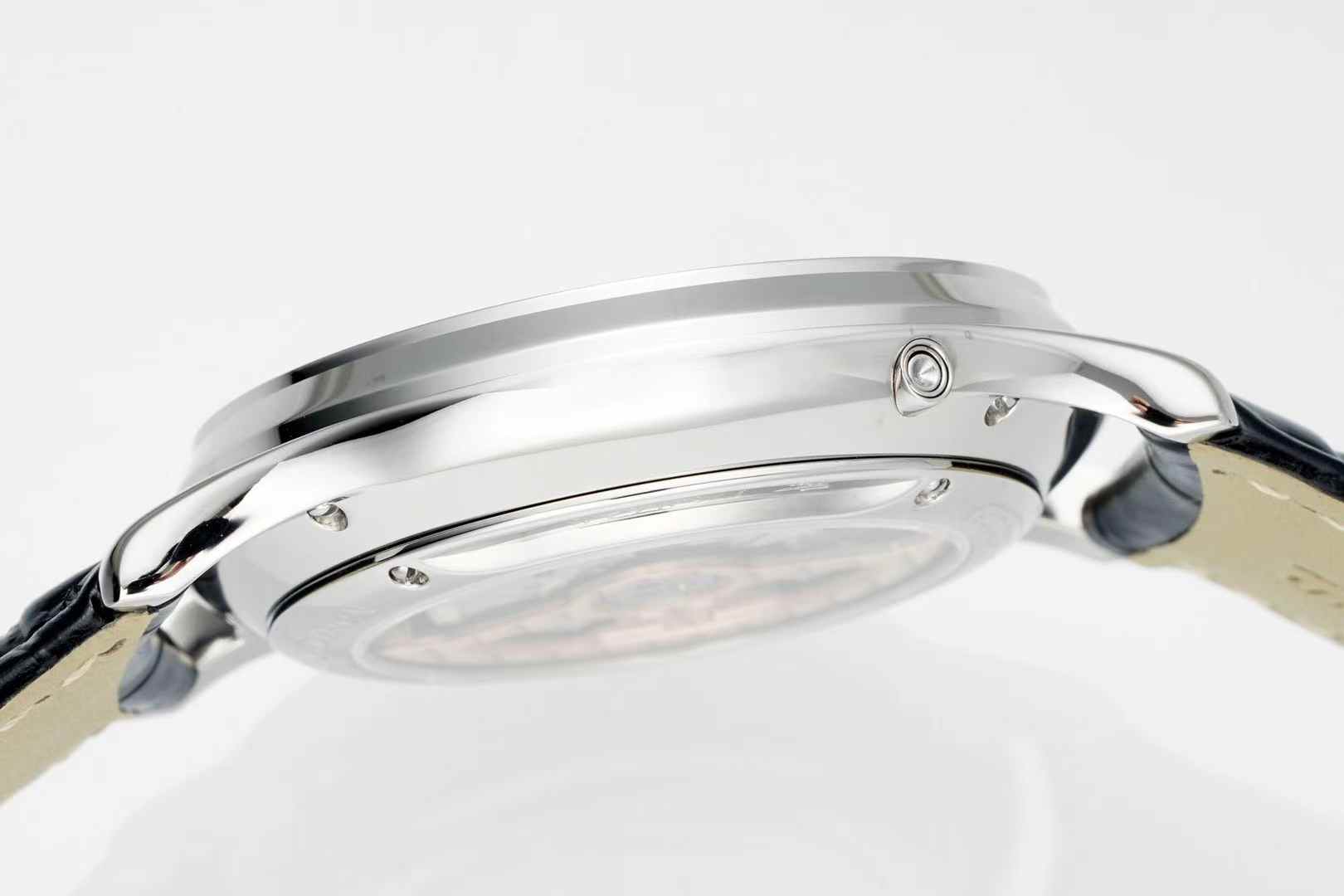 Jaeger-LeCoultre Master Control Watch G097 - product view 7