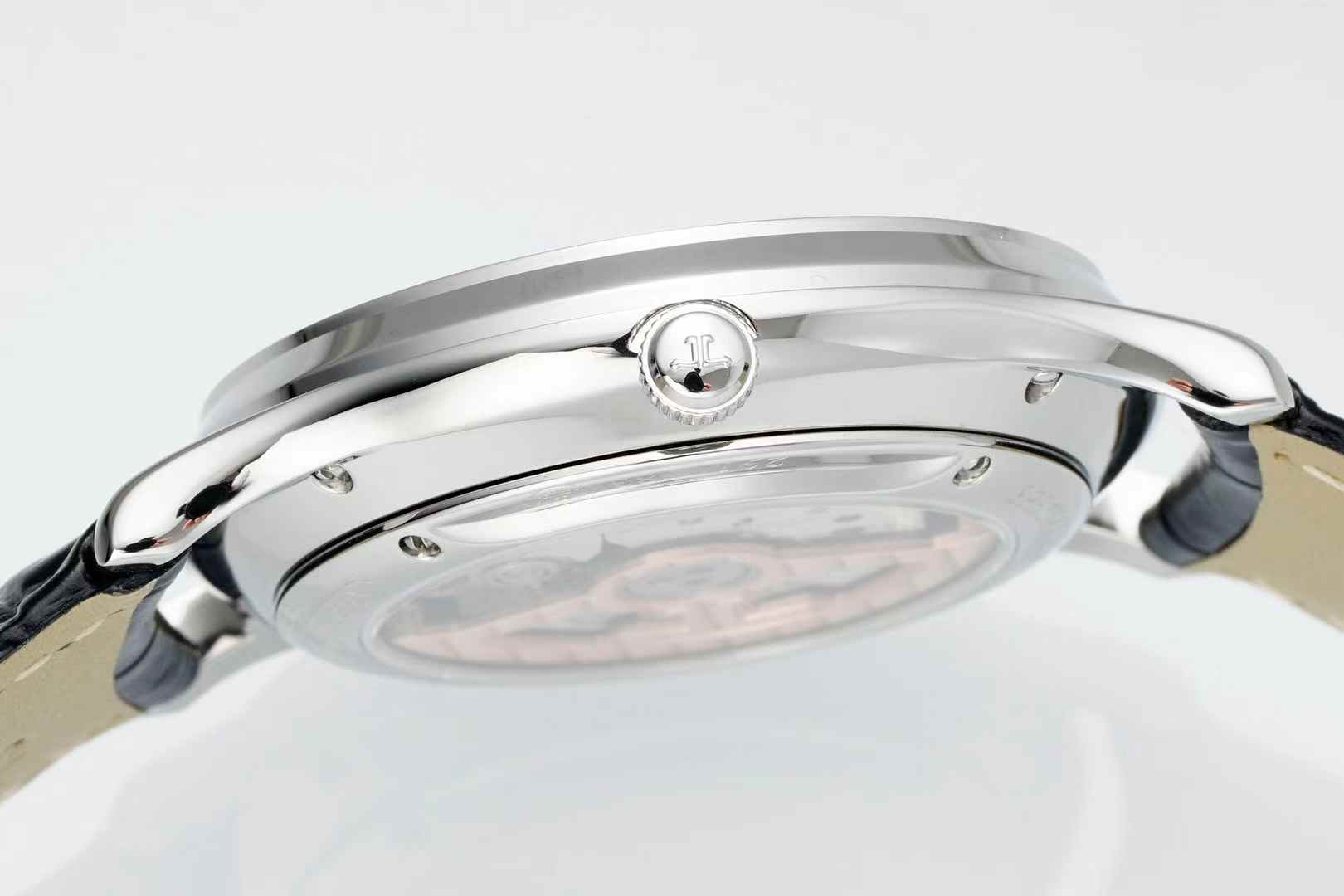 Jaeger-LeCoultre Master Control Watch G098 - product view 8