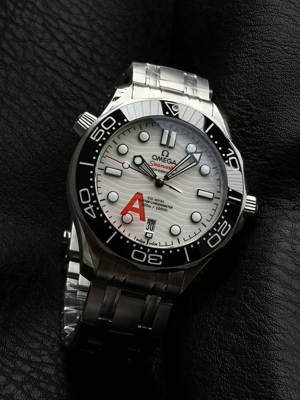 Omega Seamaster Watch G009 - product view 3