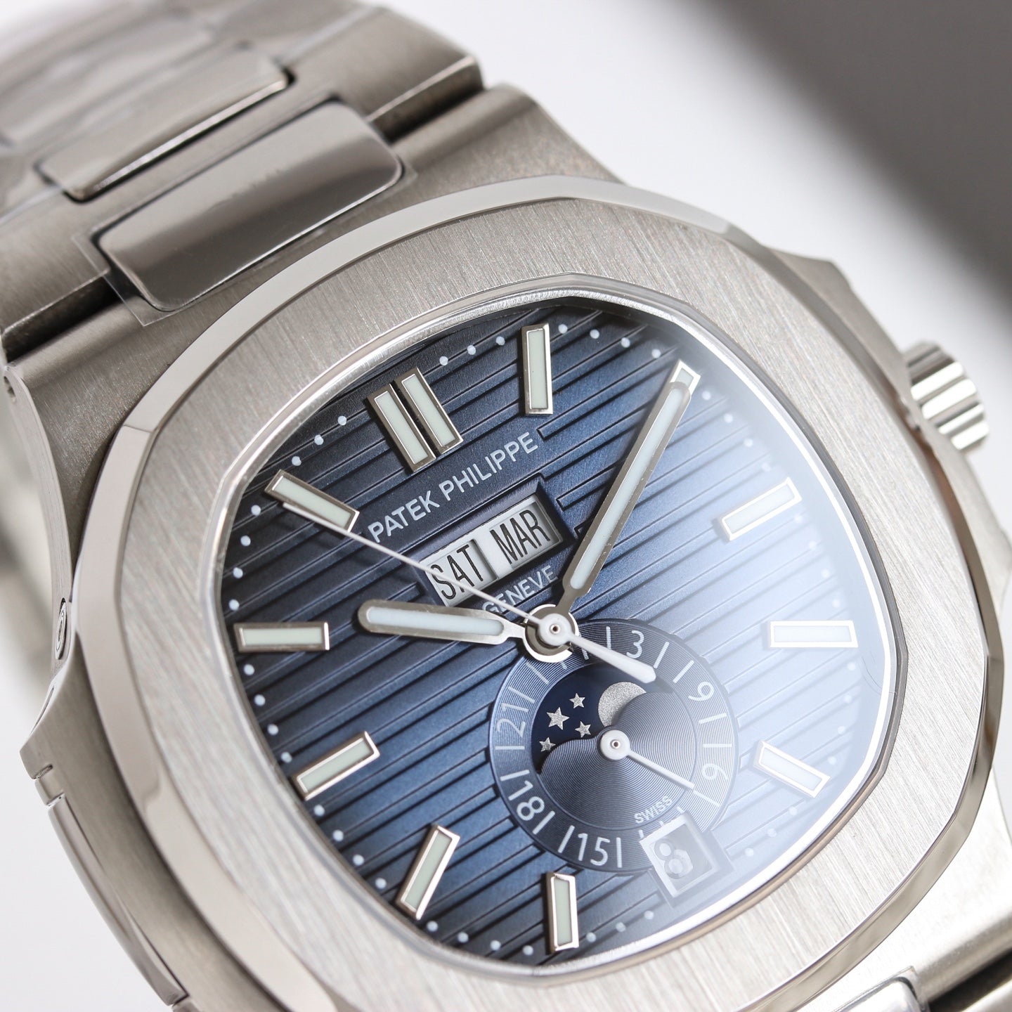 Patek Philippe Nautilus Watch 008 Steel Blue Dial - product view 2