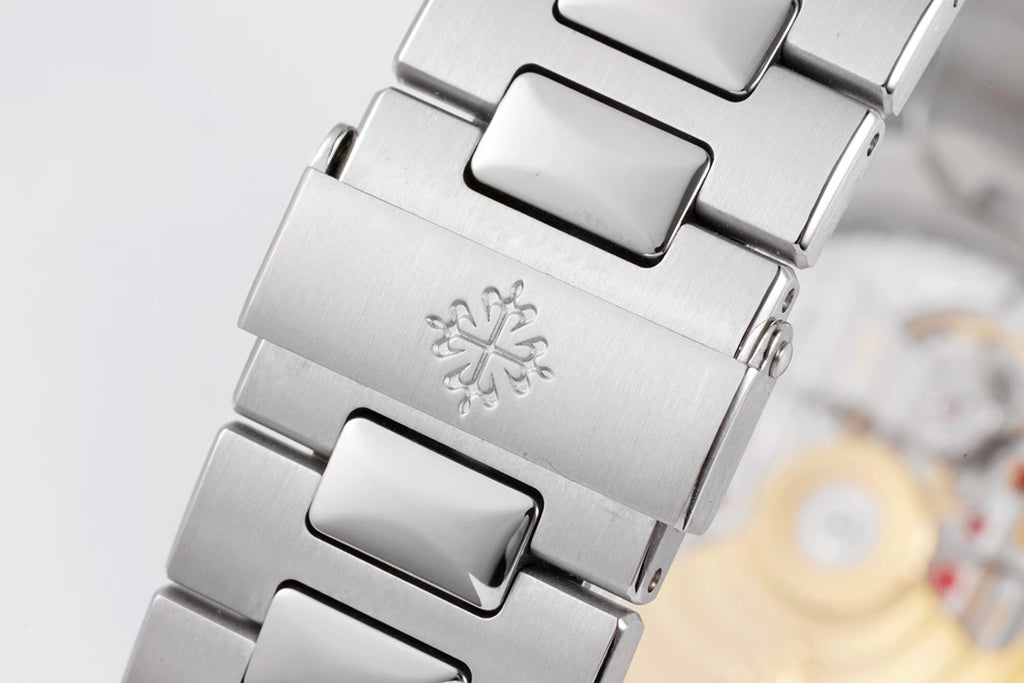 Patek Philippe Nautilus Watch 001 Steel Blue Dial - product view 4